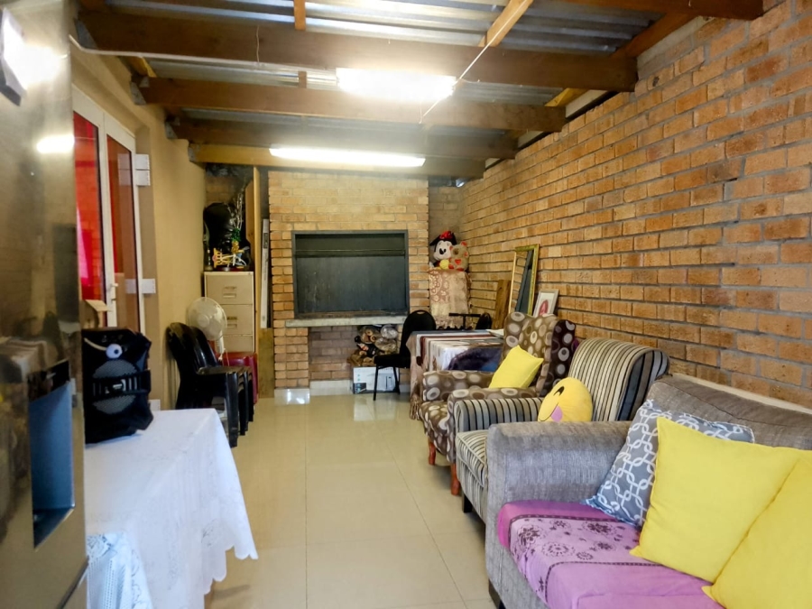 3 Bedroom Property for Sale in Belhar Western Cape